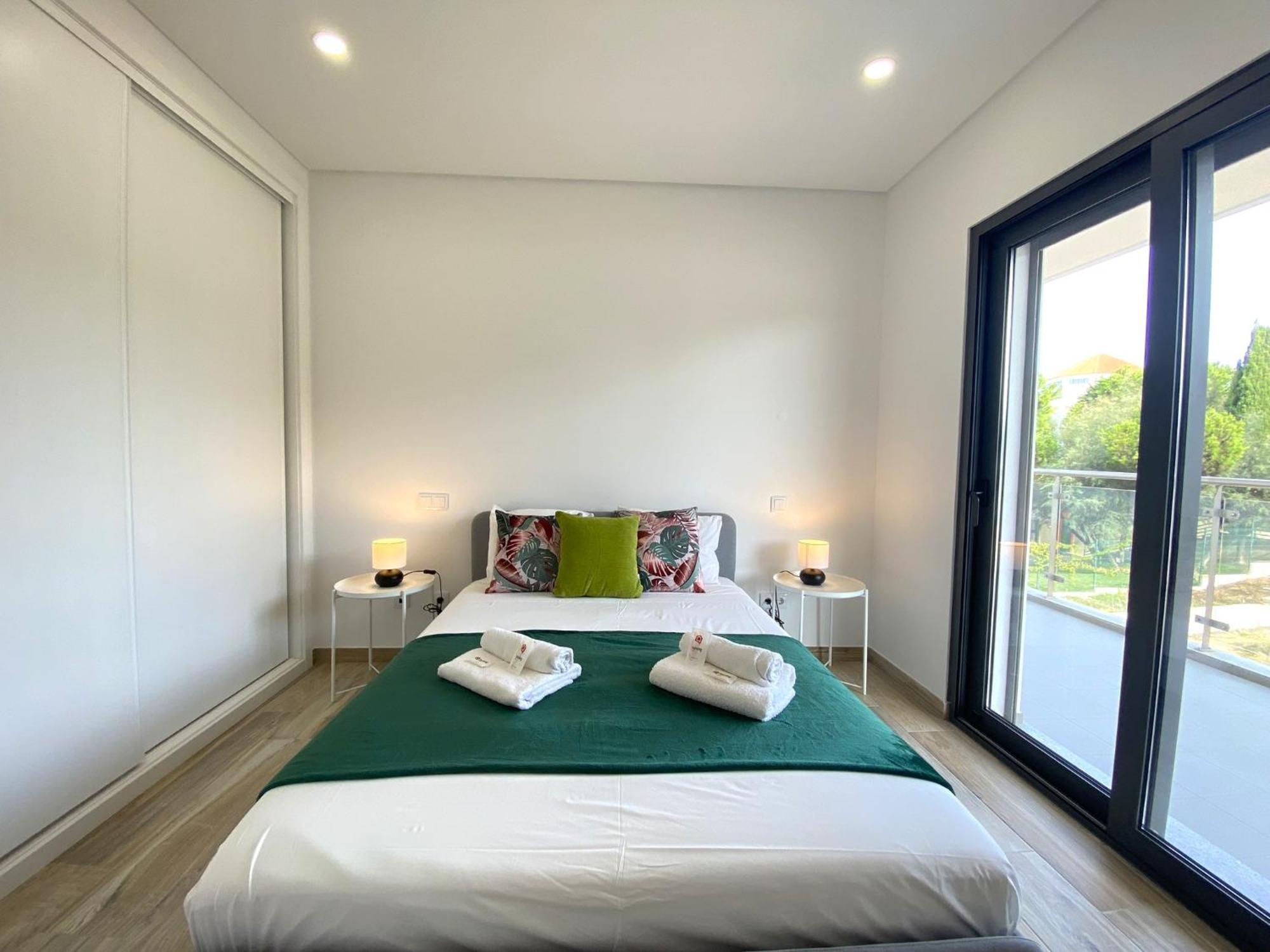 Quarteira Modern By Homing Apartment Bagian luar foto